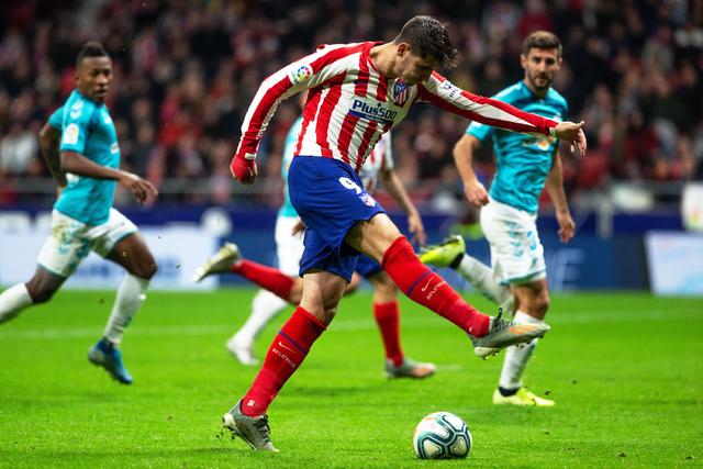 萨林杰18+20沈梓捷20分深圳力克北京 方硕19+7